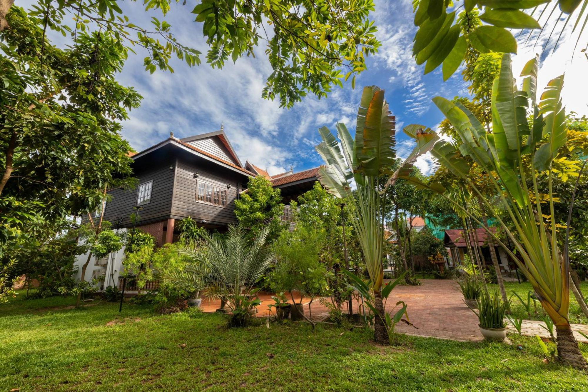 Atoh'S Maison Siem Reap Exterior photo