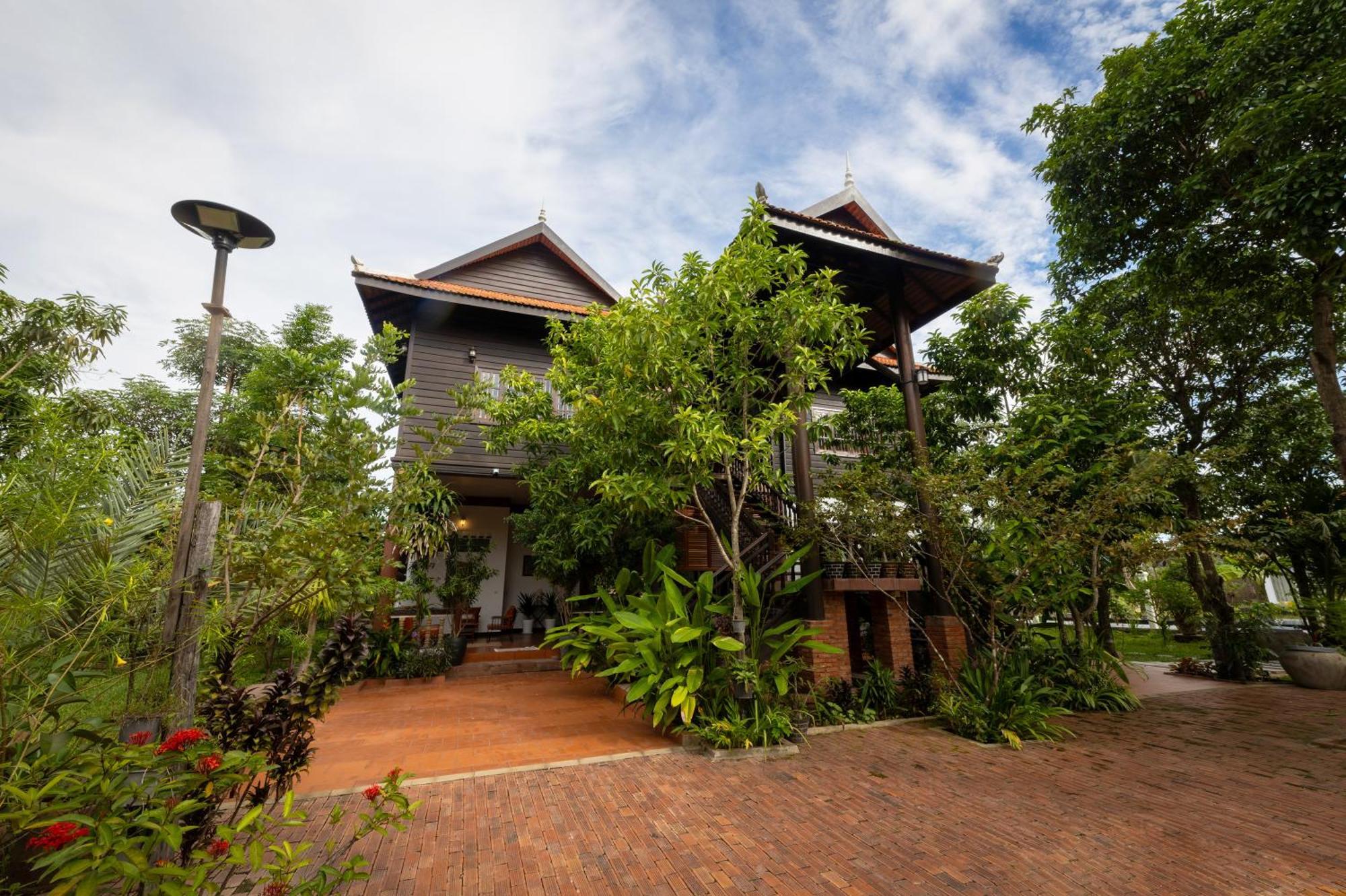 Atoh'S Maison Siem Reap Exterior photo
